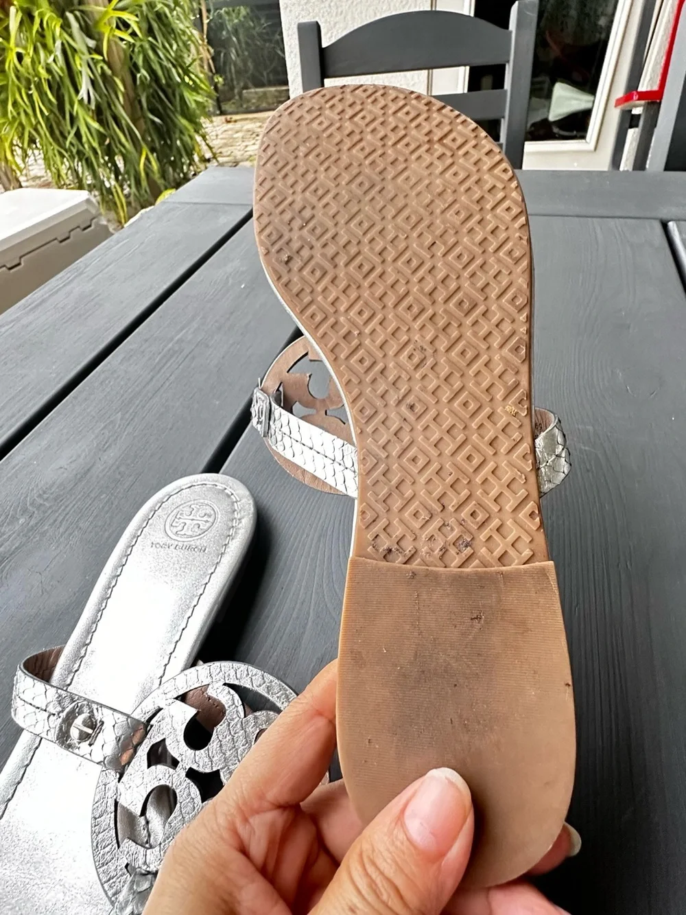 Tory Burch Silver Miller Metallic Logo Thong Sandals size 10